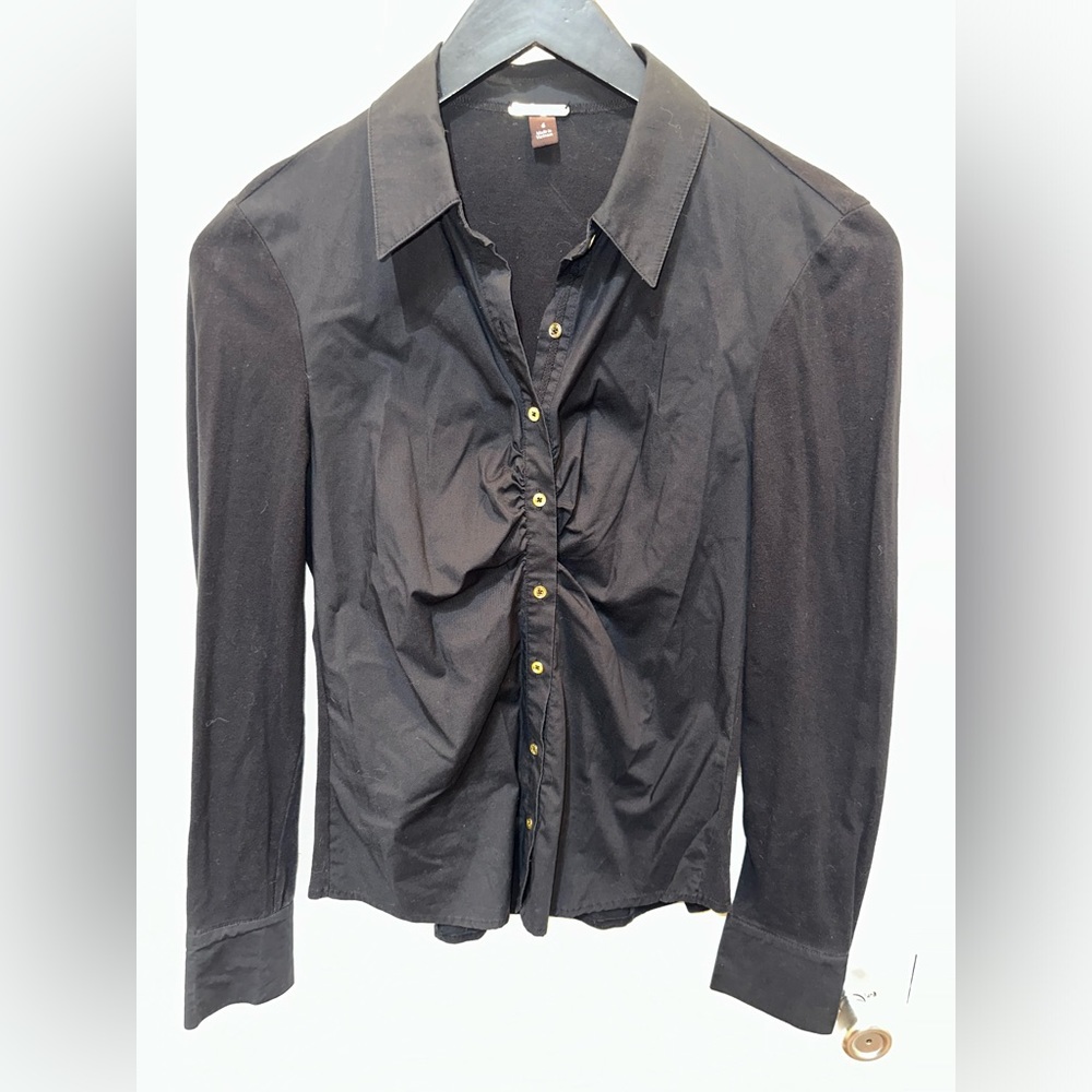 Women’s Dana Buchman long sleeve button up dress shirt size 6